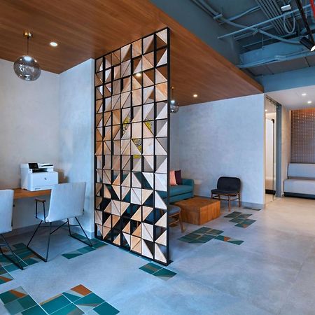 Aloft Playa Del Carmen Hotel Bagian luar foto Interior of the hotel
