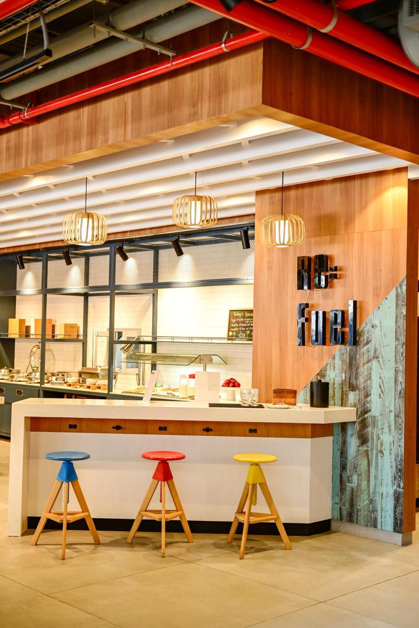 Aloft Playa Del Carmen Hotel Bagian luar foto The kitchen at the restaurant