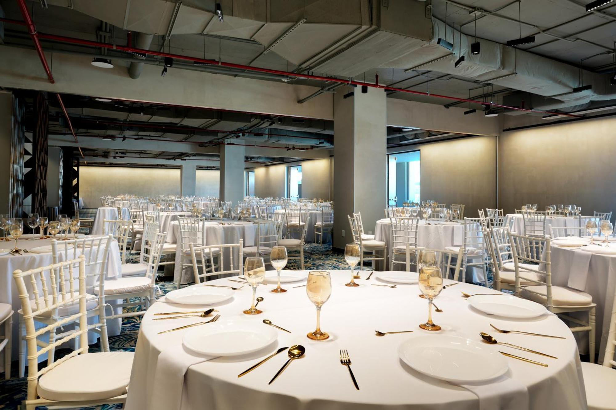 Aloft Playa Del Carmen Hotel Bagian luar foto The 2018 Nobel Prize banquet at Stockholm City Museum