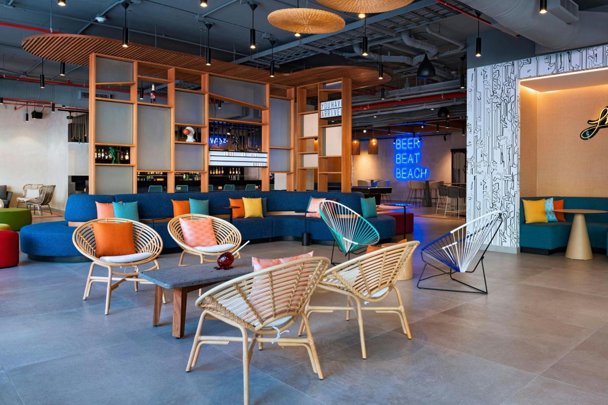Aloft Playa Del Carmen Hotel Bagian luar foto The lobby of the hotel