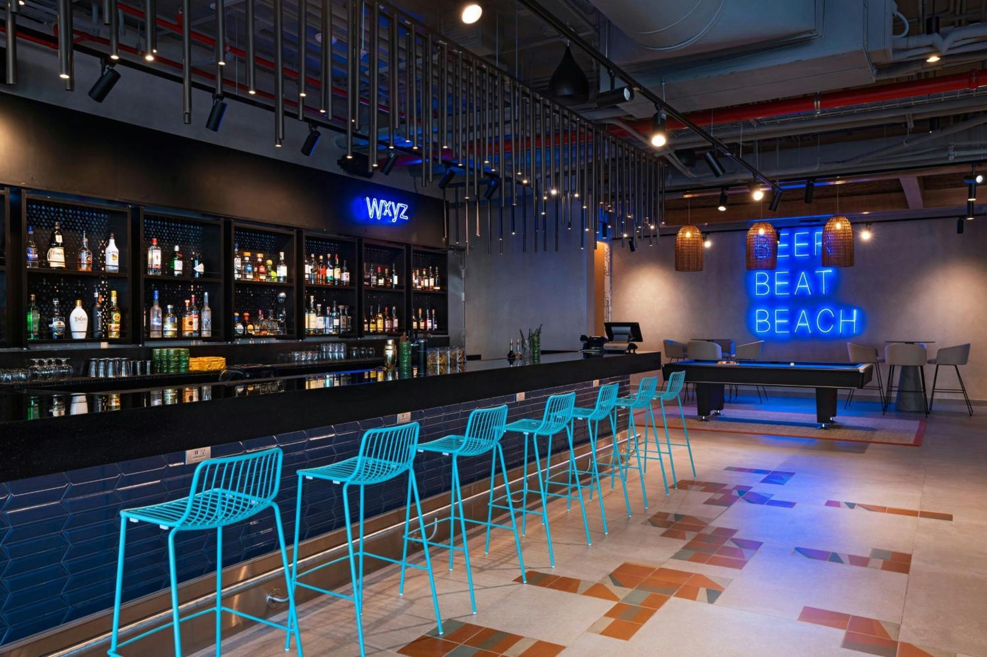 Aloft Playa Del Carmen Hotel Bagian luar foto The bar at the 2012 Olympics
